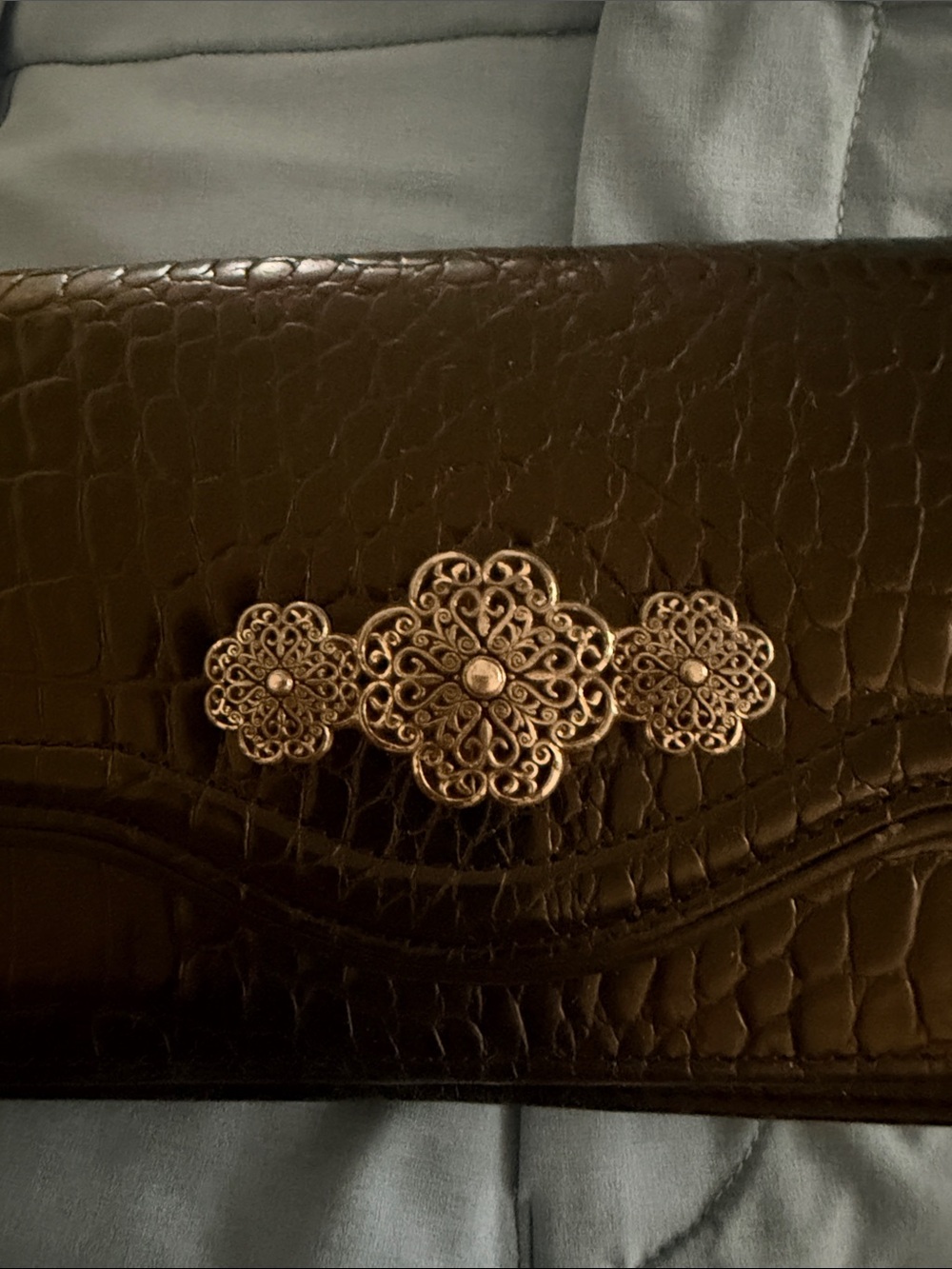 BRIGHTON crocodile leather silver detailing vintage trifold wallet - Picture 2 of 6